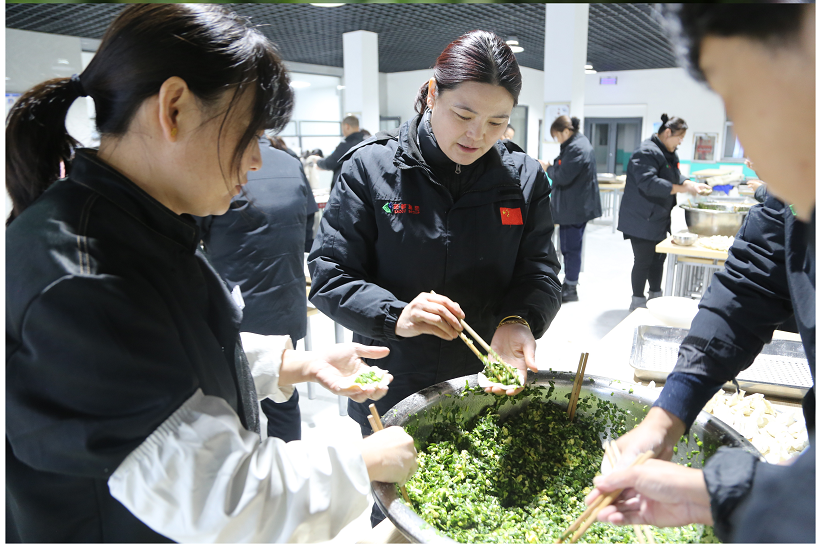 歲寒隆冬至，煮餃話(huà)團(tuán)圓 ——藥都集團(tuán)工會(huì)舉辦冬至日包餃子活動(dòng)